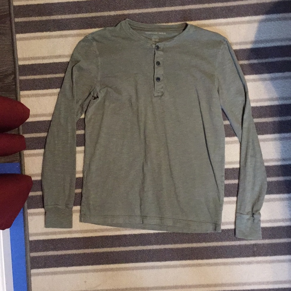 American Eagle Long Sleeve Shirt